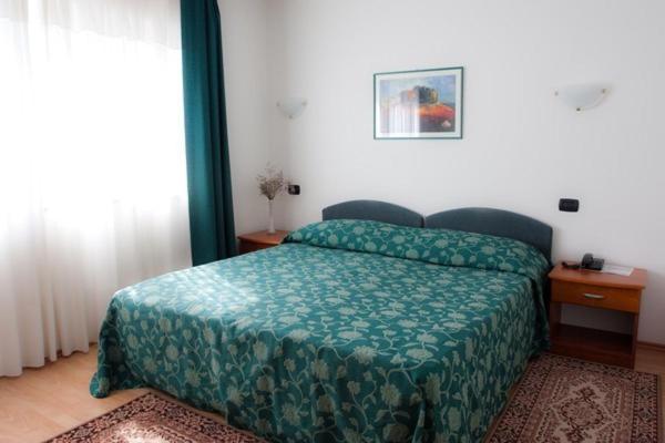 Hotel Makin Novigrad Istria 部屋 写真