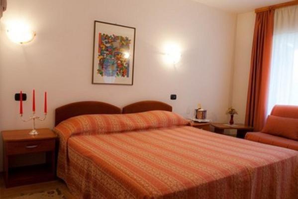 Hotel Makin Novigrad Istria エクステリア 写真